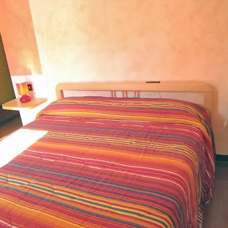 Appartement Laura Garten-ferienwohnung Colico